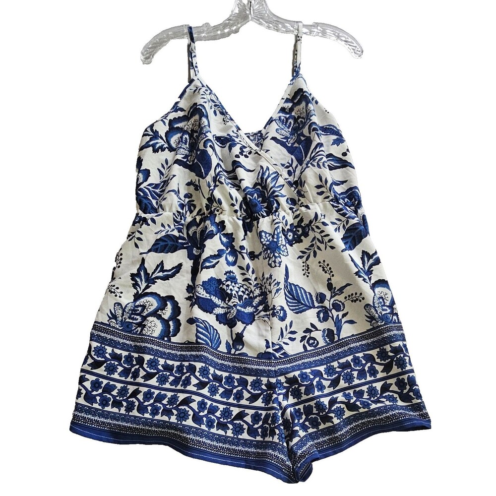 Emery Rose Women’s 1XL Blue White Floral Romper Adjustable Straps Elastic Waist - Picture 3 of 8